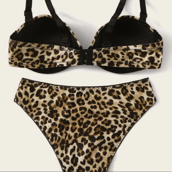 Leopard Print Underwire Lingerie Set - Picture 3 of 7